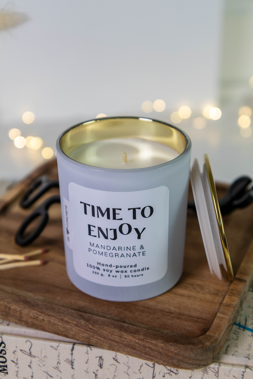 Mandarinų ir granatų kvapo sojų vaško žvakė - Time to Enjoy - Image 7